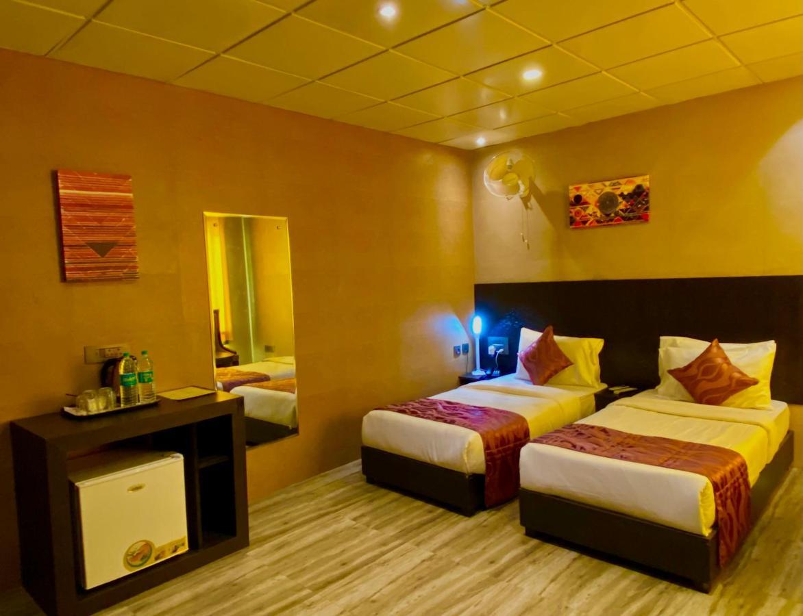 Ace Prime Hotel Grander Noida Exterior foto