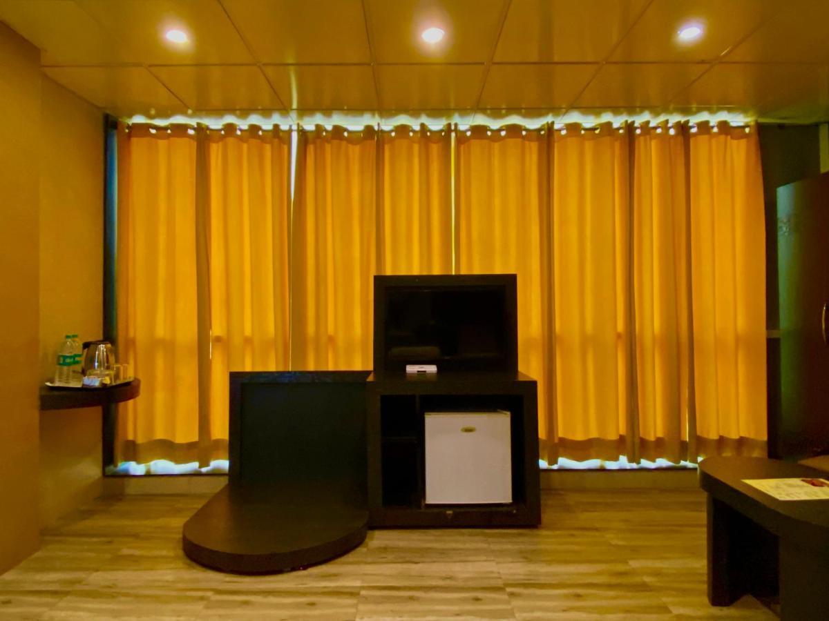 Ace Prime Hotel Grander Noida Exterior foto