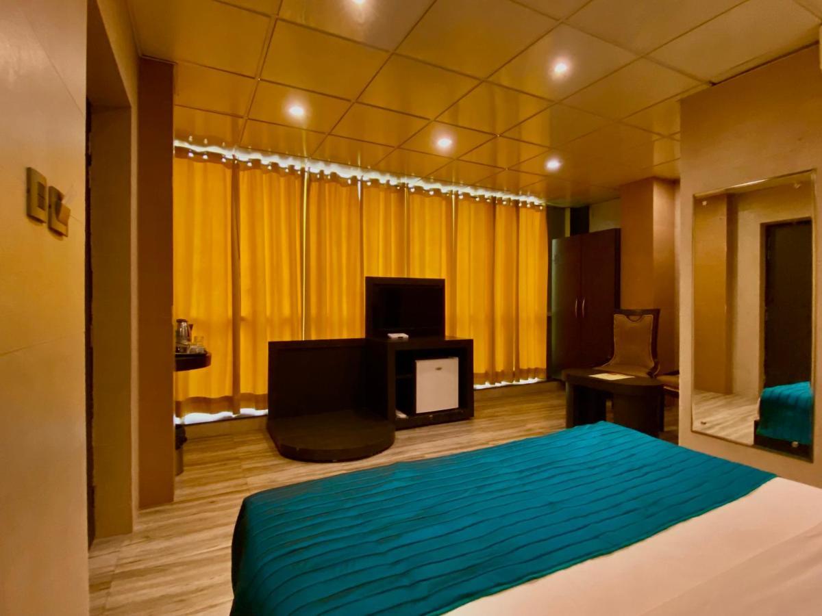 Ace Prime Hotel Grander Noida Exterior foto