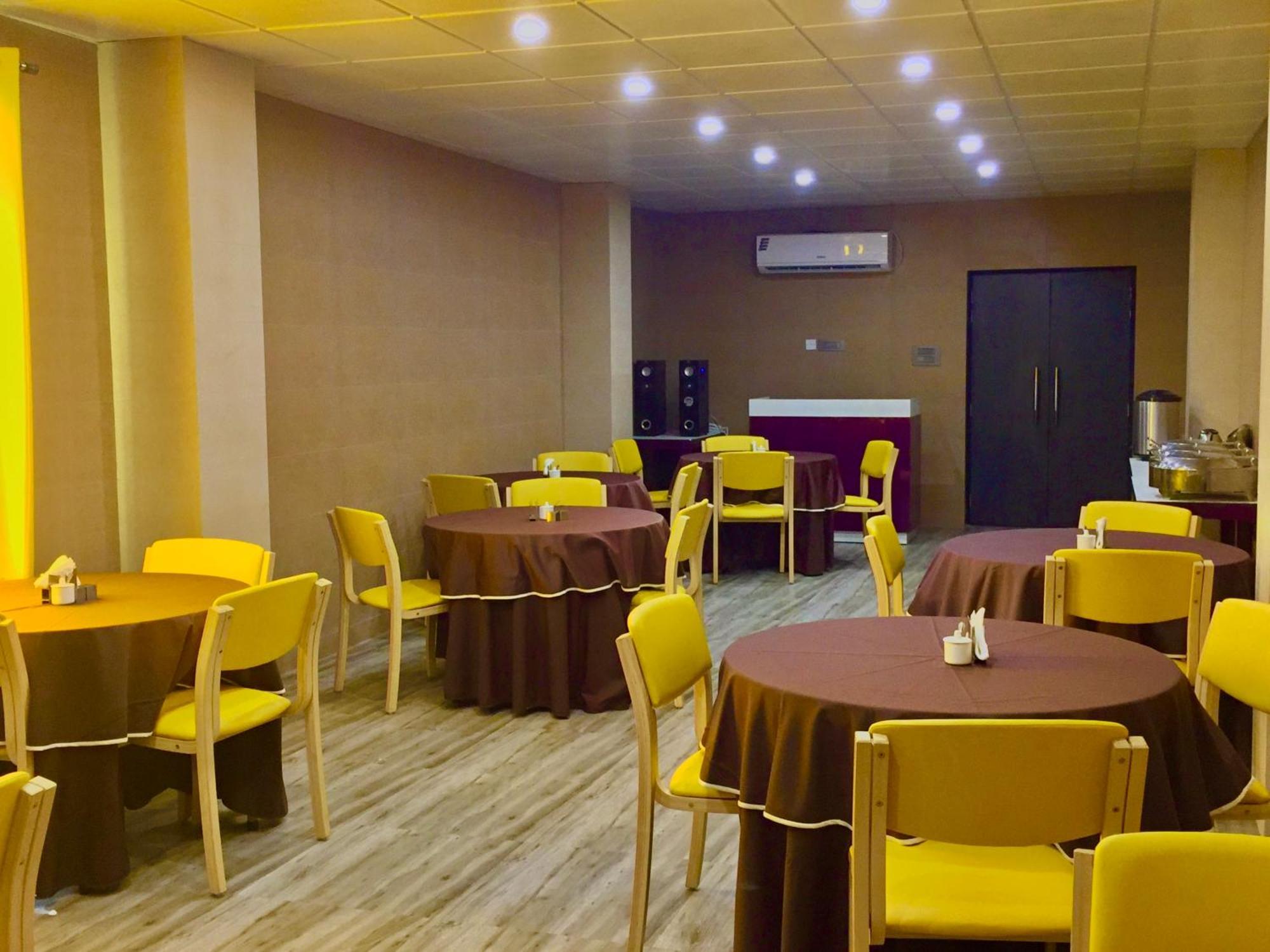 Ace Prime Hotel Grander Noida Exterior foto