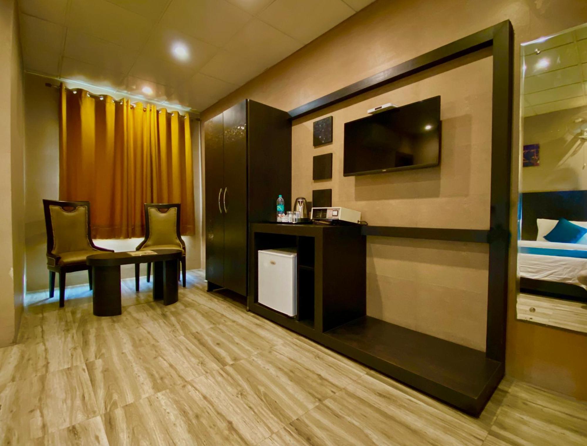 Ace Prime Hotel Grander Noida Exterior foto