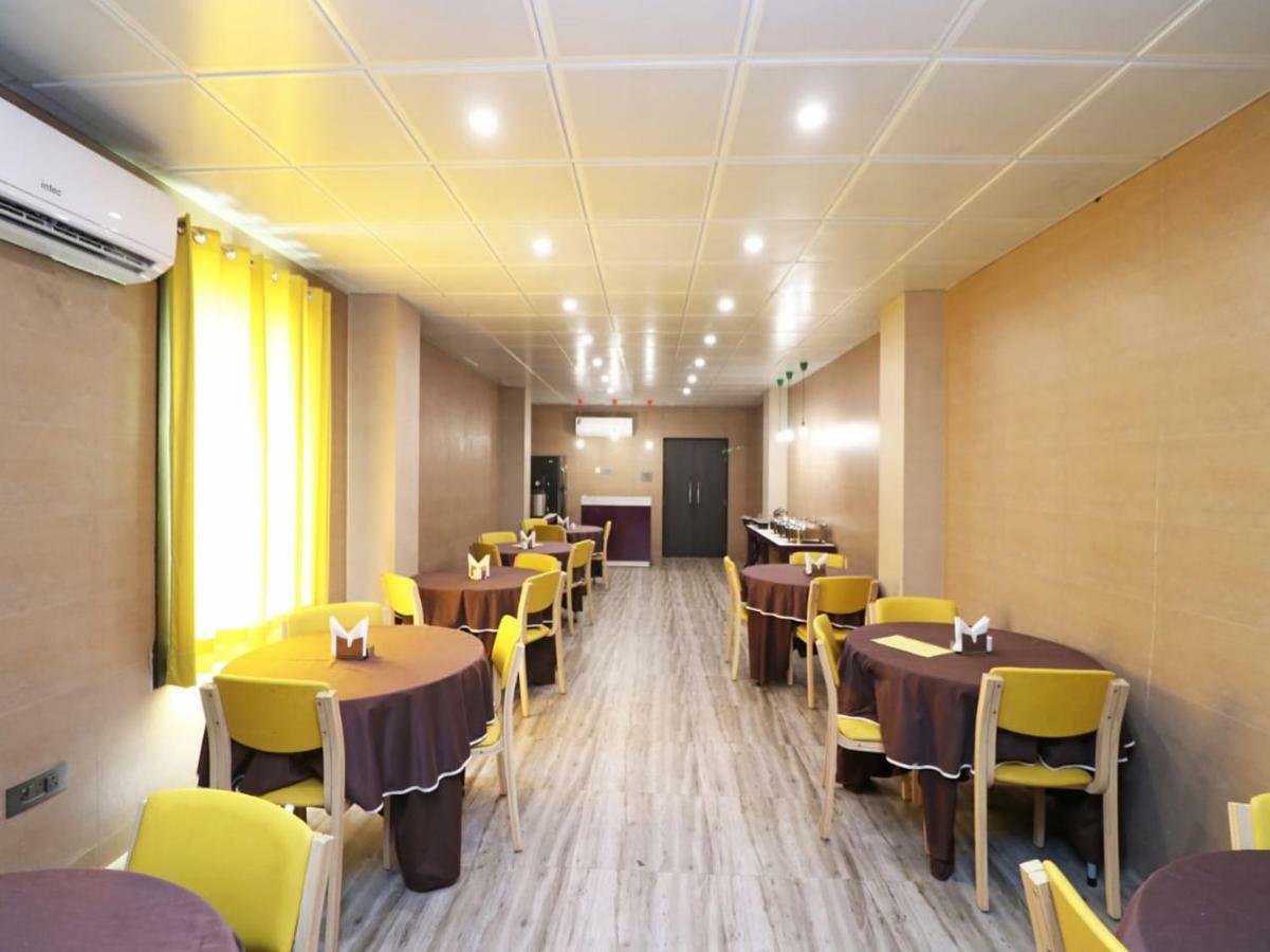 Ace Prime Hotel Grander Noida Exterior foto