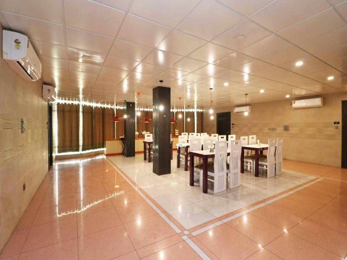 Ace Prime Hotel Grander Noida Exterior foto