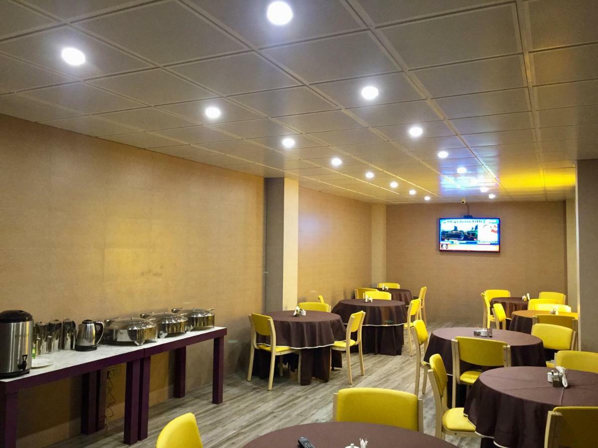 Ace Prime Hotel Grander Noida Exterior foto